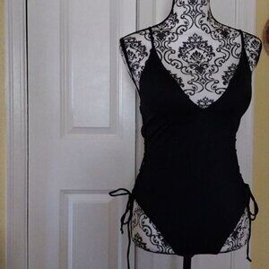 Coana Women Lace Up Sides V front Low Back Swimsuit NWT.     Size M